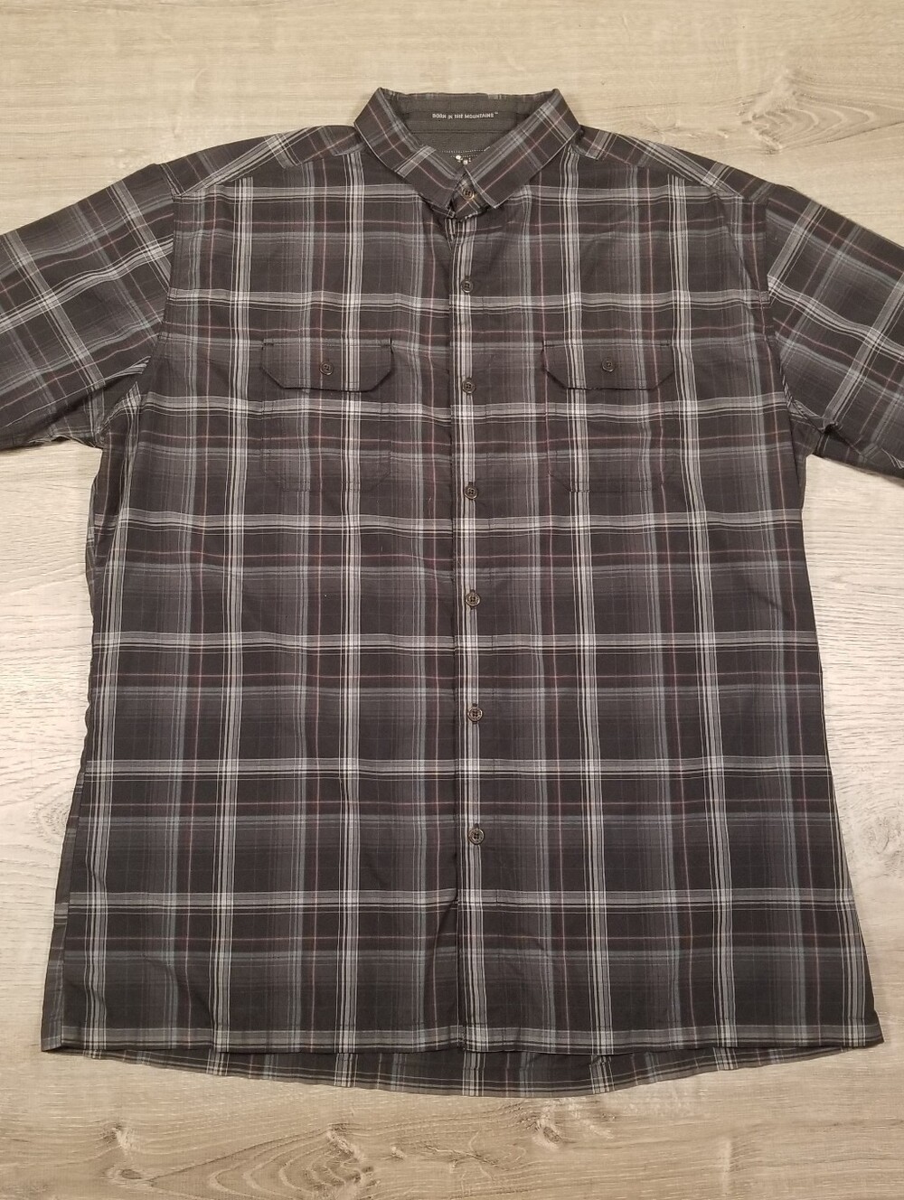 Kuhl Eluxur Response Short Sleeve Button Up Gray Plaid Shirt 7153 Mens XL Hiking